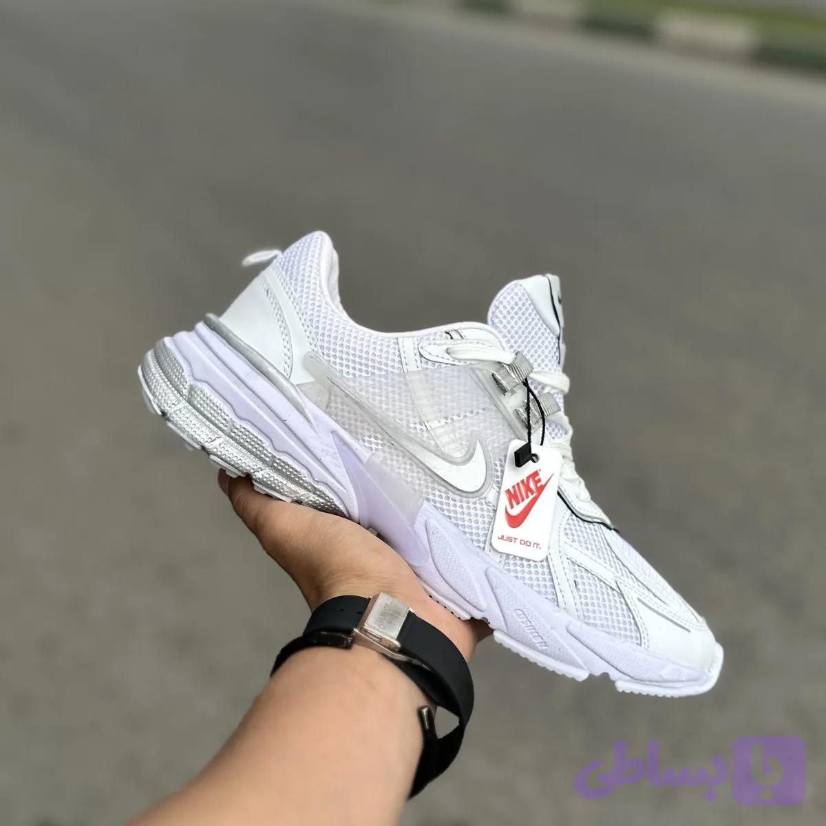 Nike v2k تمام سفید