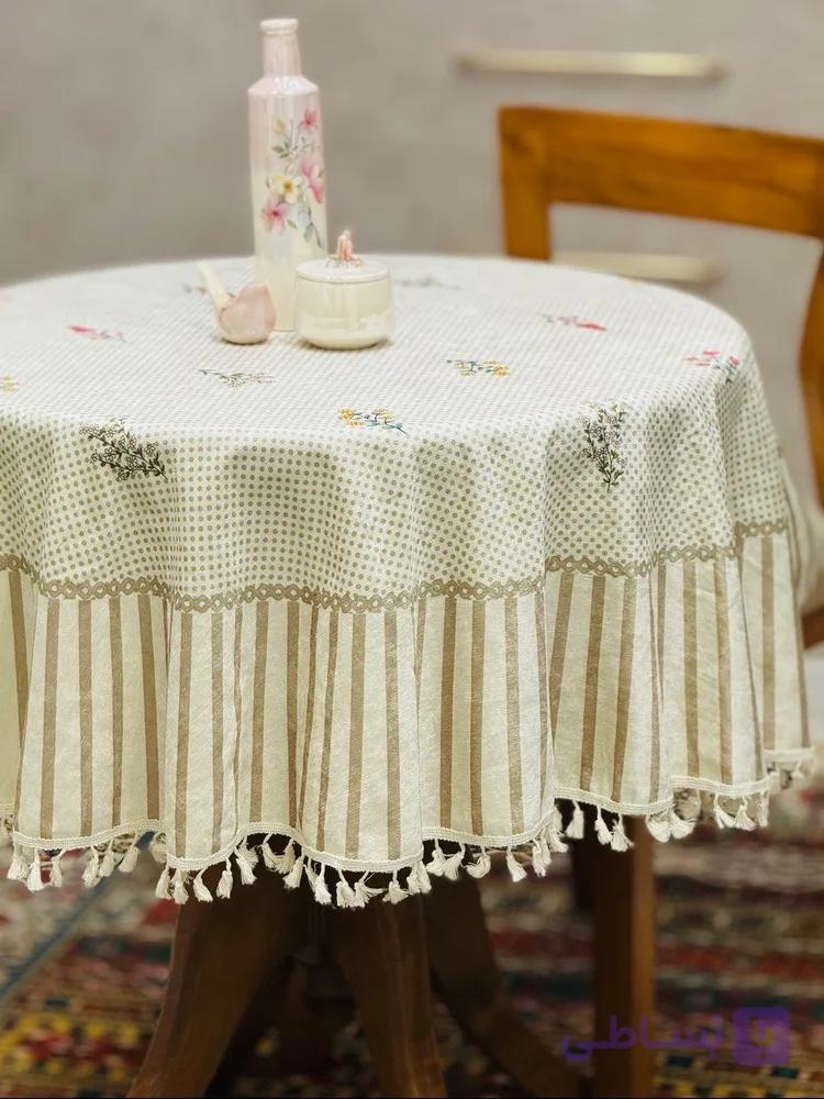 رومیزی گرد مخمل شانل ضد لک  کد 589