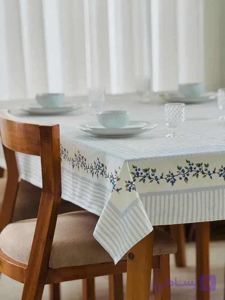 رومیزی مخمل شانل ضد لک طرح بلوبری کد 566