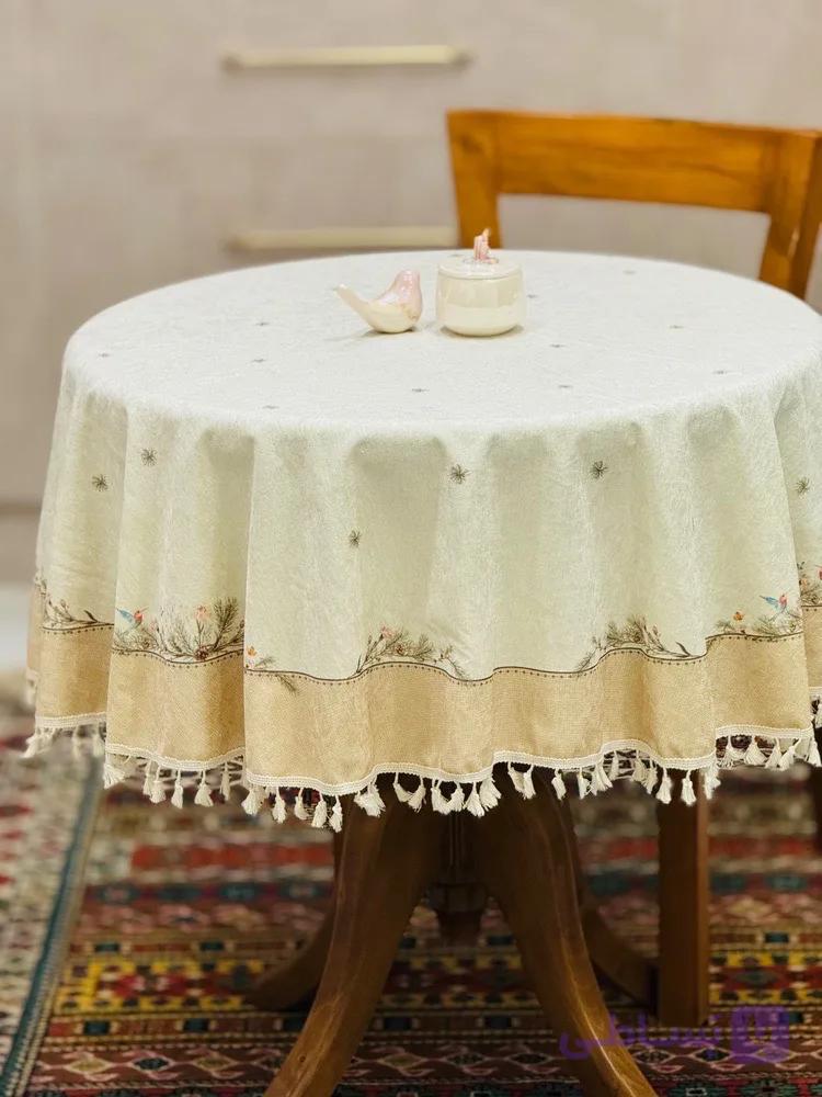 رومیزی گرد مخمل شانل ضد لک طرح پرنده  کد 594
