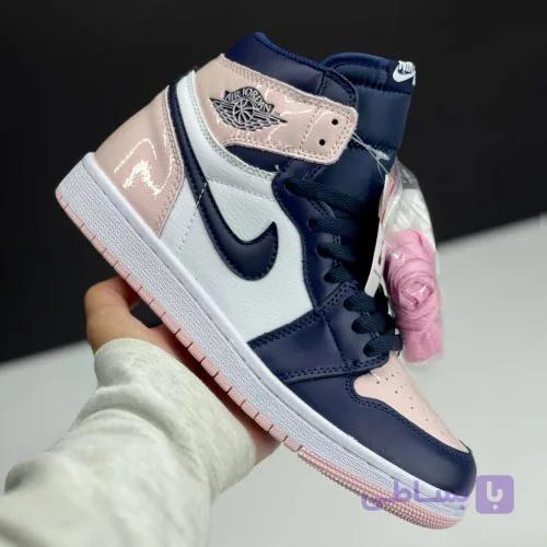 کفش نایک ایر جردن وان ساقدار اتومسفر بابل جام صورتی سرمه ای Nike Air Jordan 1 High Atmosphere Bubblegum Pink Navy — تصویر 1