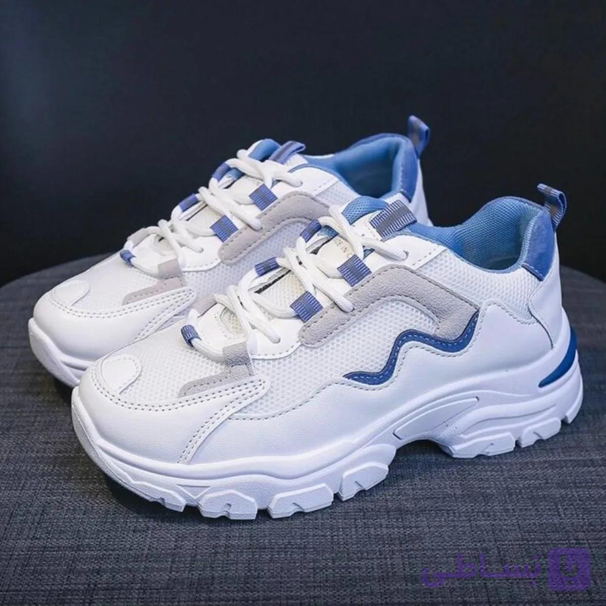 کتونی اسپرت لژدار زنانه طبی موج سفید آبی Women’s Platform Orthopedic Wave White Blue Sneakers — تصویر 1