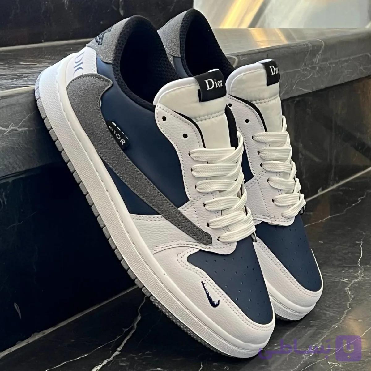 کتانی مردانه نایک ترویس سفید سرمه ای دیور Nike Travis — تصویر 1