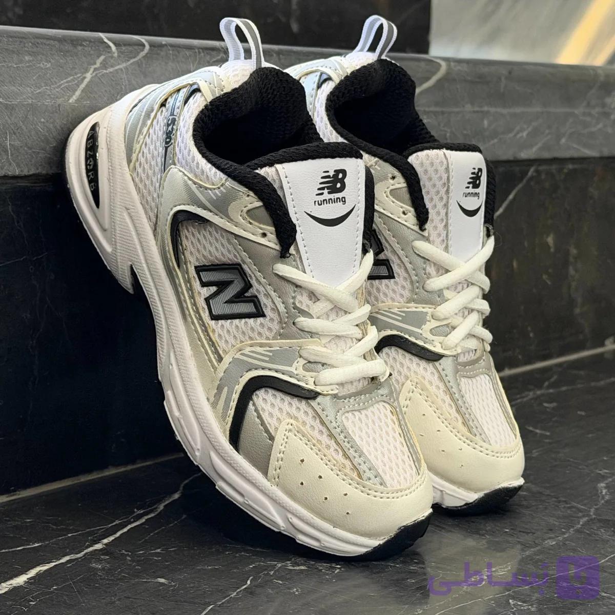 کفش کتانی نیوبالانس 530 سفید مشکی بچگانه NEW BALANCE 530 — تصویر 1