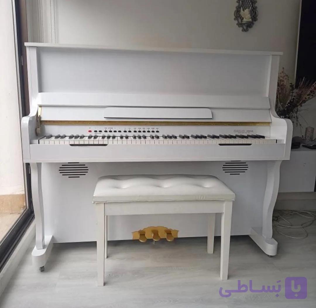 پیانو طرح آکوستیک سوزوکی S225 Plus سفید — تصویر 1