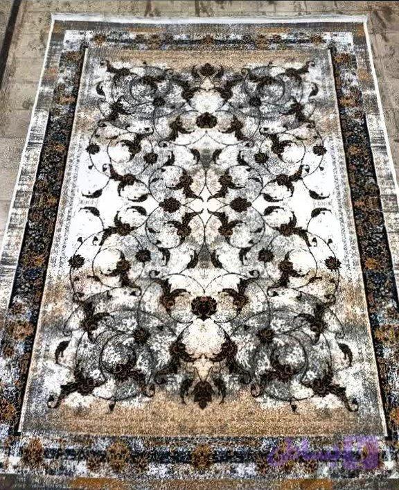 فرش حراجی ارزان۹متری طرح۷۰۰شانه افشان