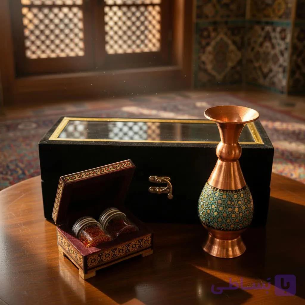 پک هدیه زعفران همراه با گلدان الماس تراش و جعبه خاتم کاری — تصویر 1