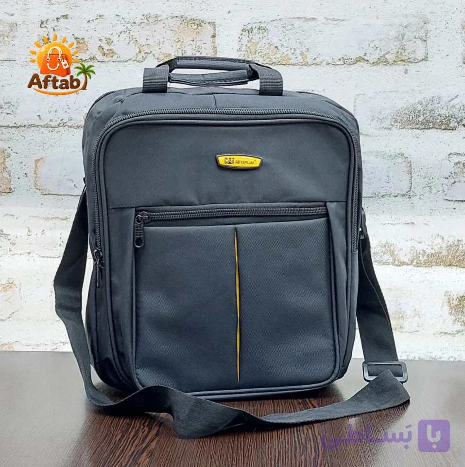 کیف دوشی برزنتی مردانه اسپورت نوار زرد طرح CAT سایز بزرگ — تصویر 1