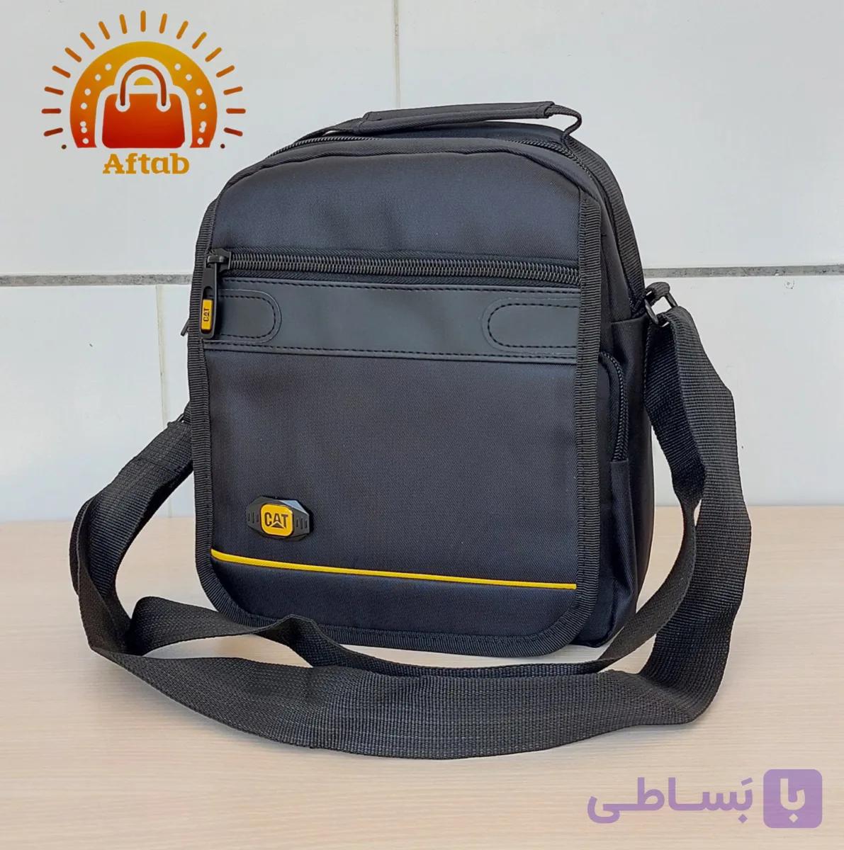 کیف دوشی برزنتی مردانه اسپورت درب رو نوار زرد CAT — تصویر 1