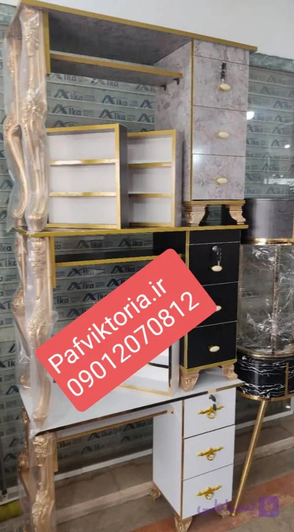میز ناخن آرایشگاهی  تک نفره همراه استند مشکی سفید طلایی موجود ارسال به سراسر ایران