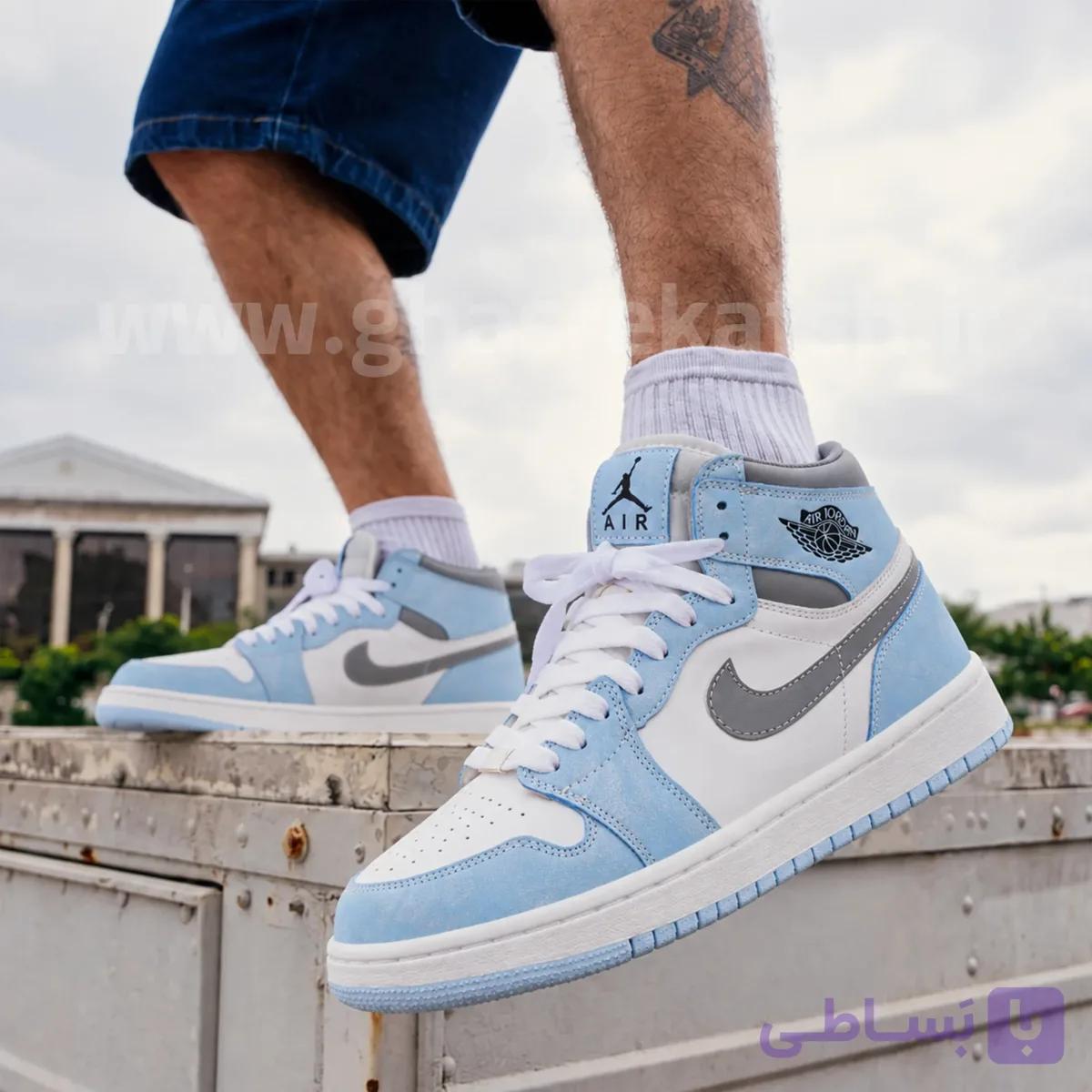 کتونی نایک جردن وان JORDAN 1 مردانه ساقدار رنگ سفید آبی کد 2891 — تصویر 1