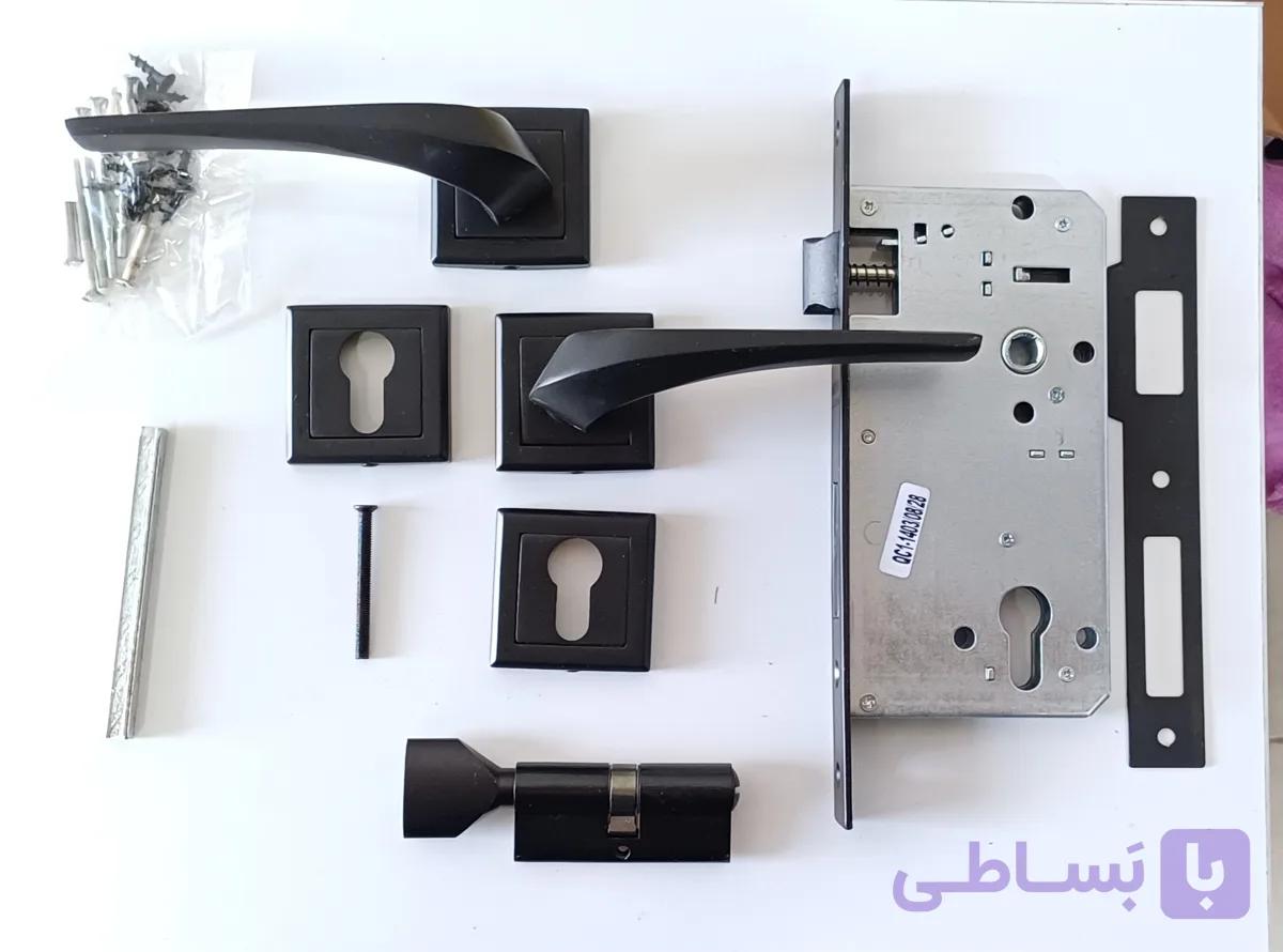 دستگیره در مدل رزت سویچی ( پک کامل سرویس بهداشتی و حمام ) کد 78