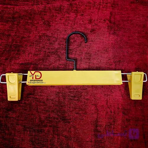 چوب لباسی دوگیره یراق دکور,مدآویز,کرم(۳فنره) — تصویر 1