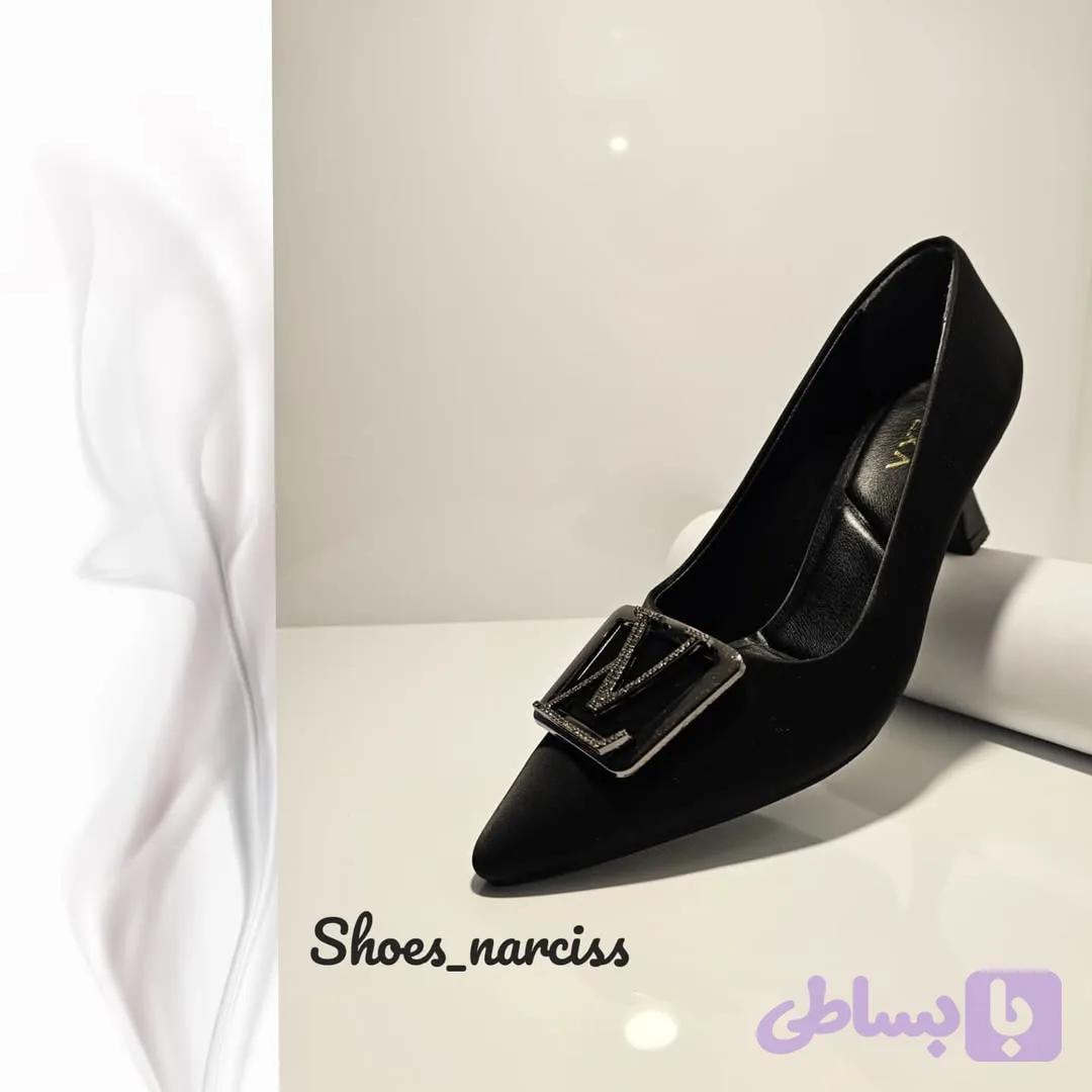 کفش پاشنه 7سانت یراق LV — تصویر 1