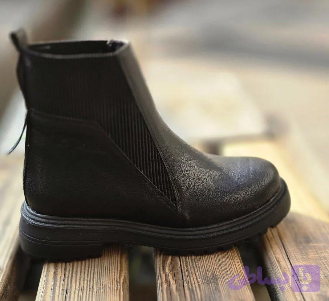 نیم بوت چلسی طرح کلارک مشکی — تصویر 1