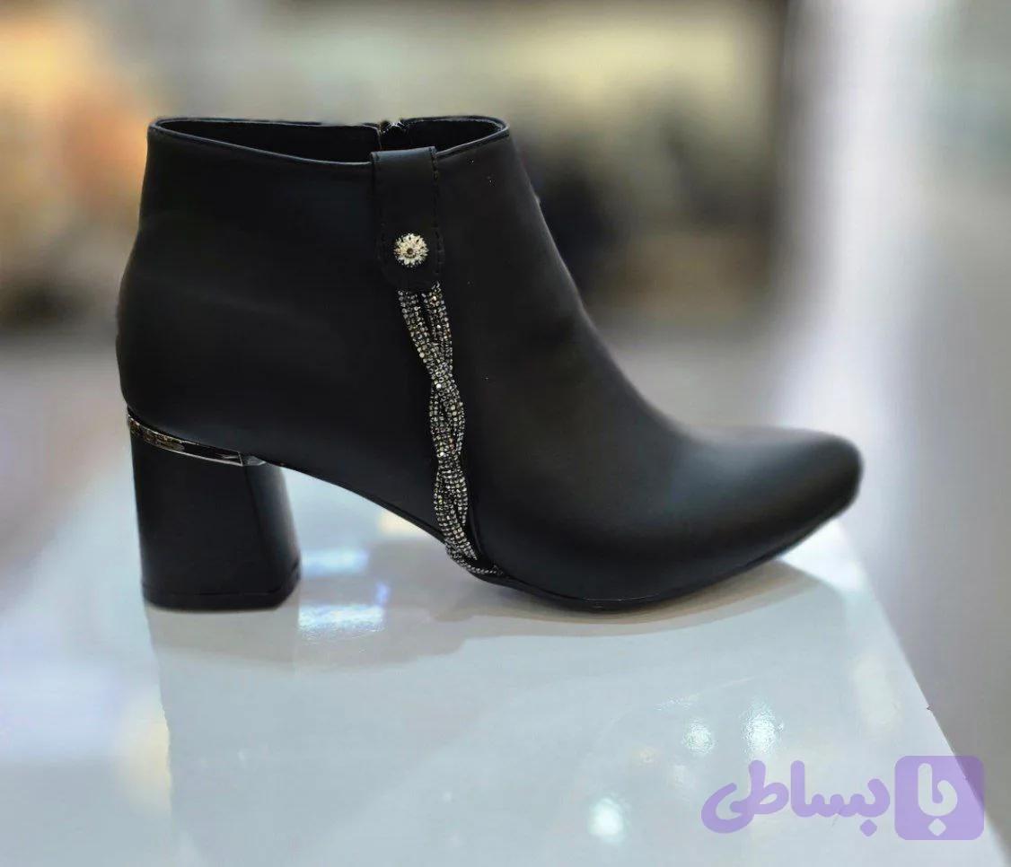 نیم بوت پاشنه‌دار بافت نگین کد 04 — تصویر 1