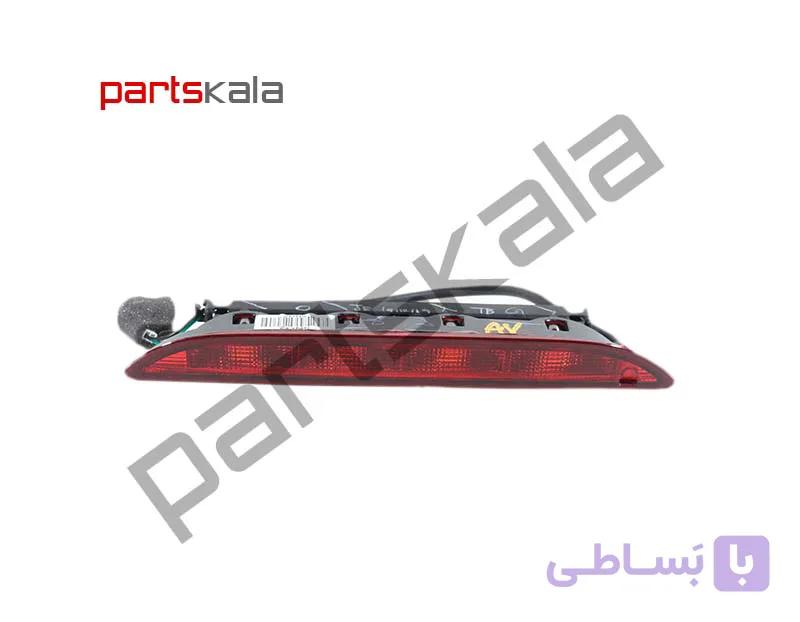چراغ‌ خطر‌ سوم هیوندای i20‌ مونتاژ