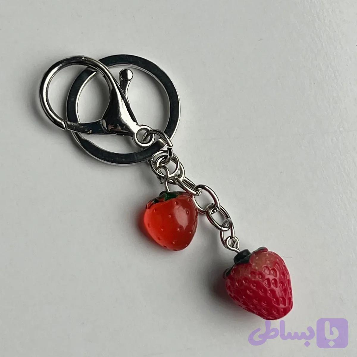 جاکلیدی و آویز توت فرنگی 🍓