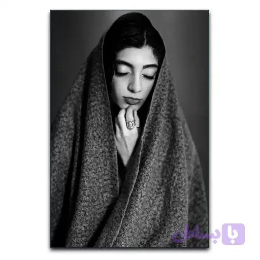 تابلو مینیمال دختر ایرانی