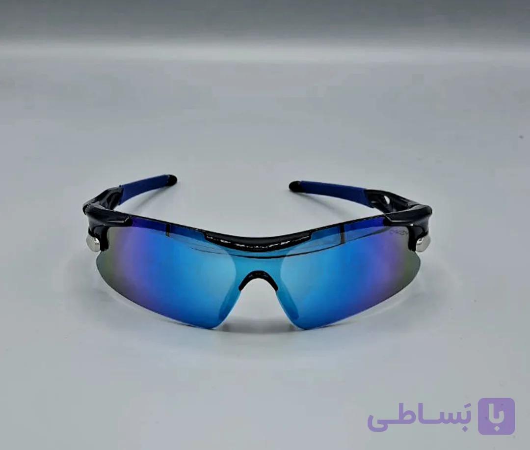 عینک رانینگ اوکلی همراه با کاور و دستمال oakley
