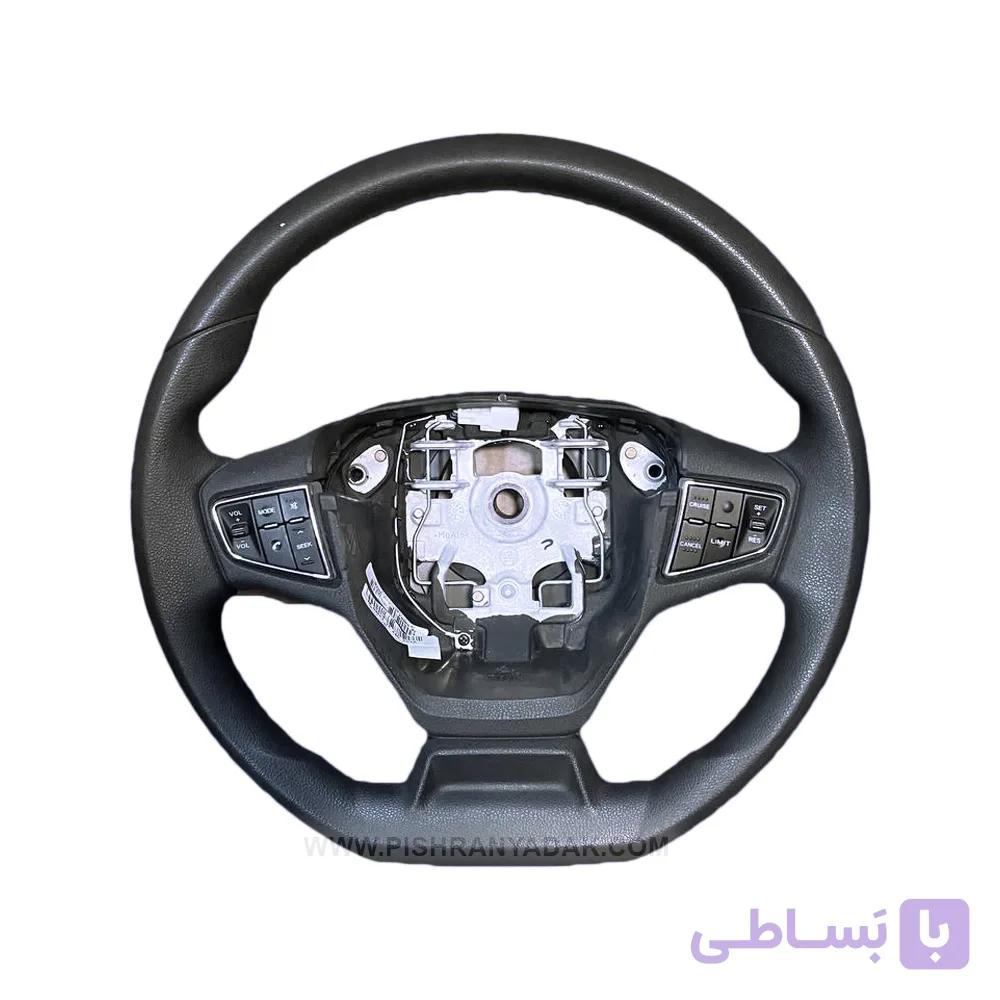غربیلک فرمان تارا ایساکو