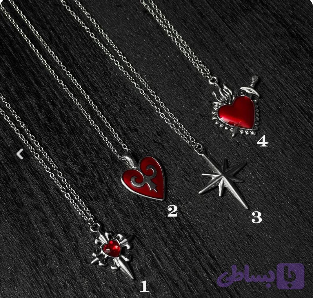 گردنبند گاثیک