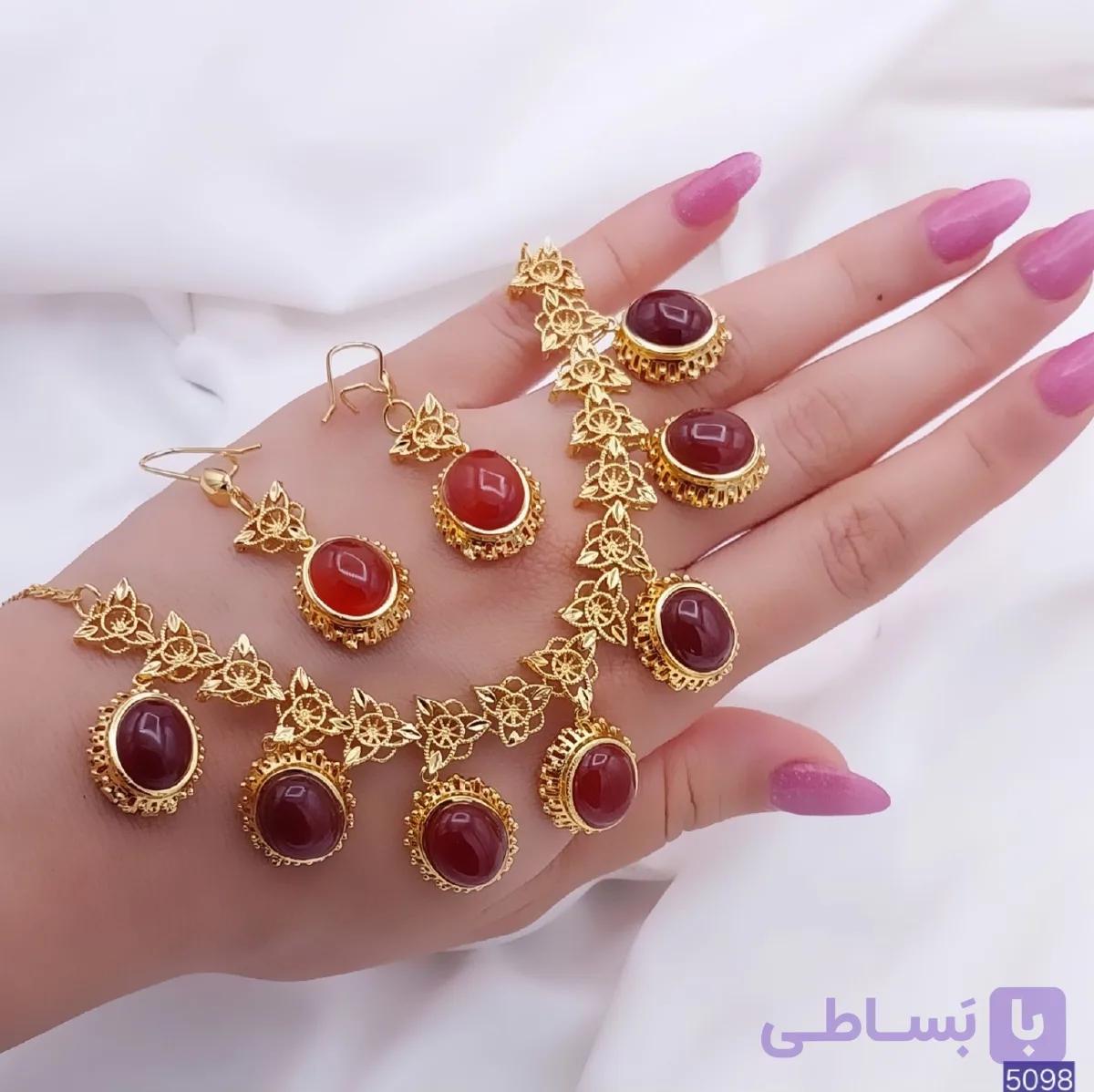 نیم‌ست سنگ‌دار فیروزه و عقیق کد 5098 — تصویر 1