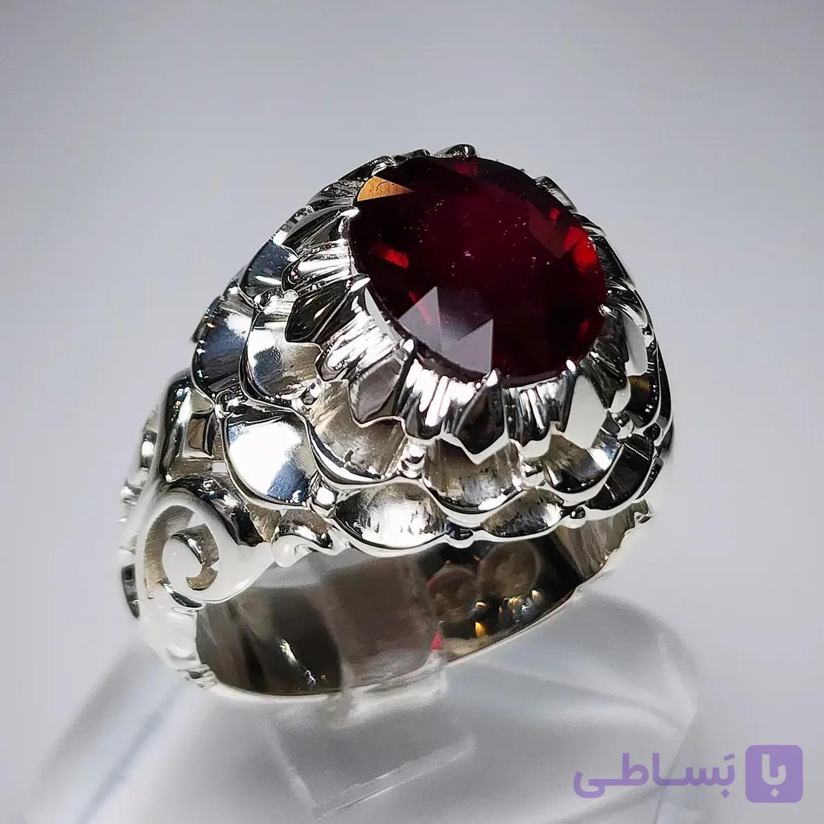 انگشتر یاقوت سرخ دونه اناری ارزشمند و فاخر — تصویر 1