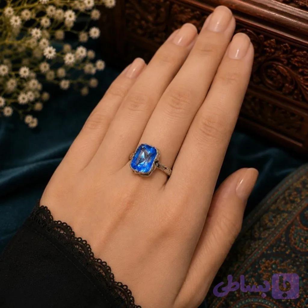 توپاز زنانه