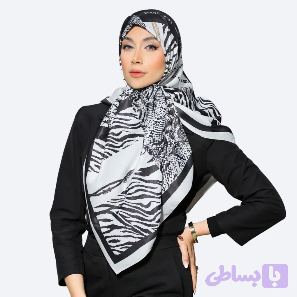 روسری ابریشم توییل قواره 125 طرح لِئوه
