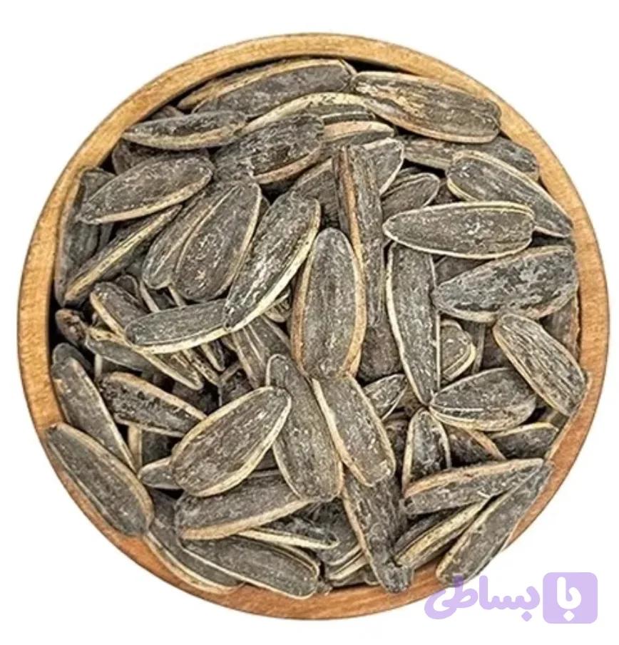 تخمه کانادایی شور