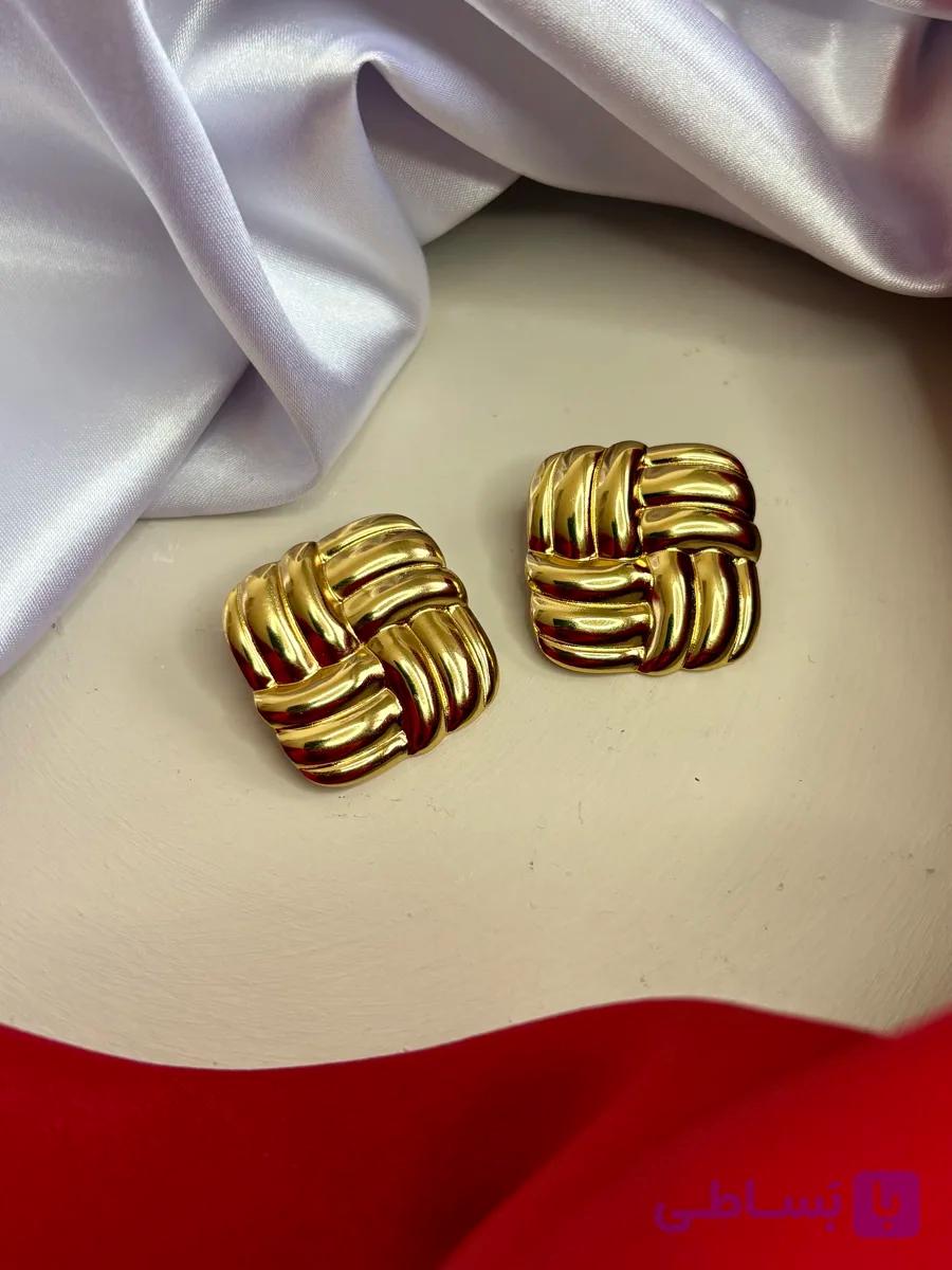 گوشواره مربعی