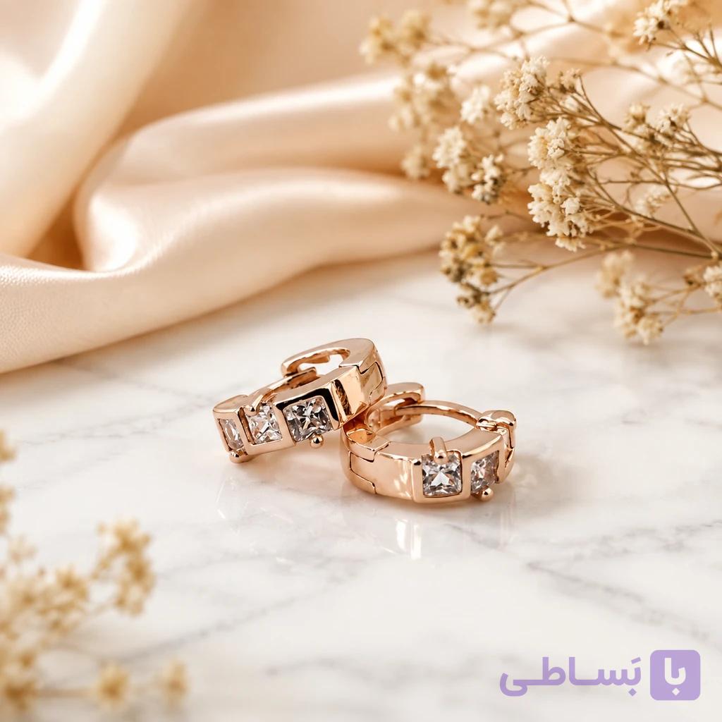 گوشواره زنانه حلقه‌ای نگین‌دار – مدل درخشش ظریف