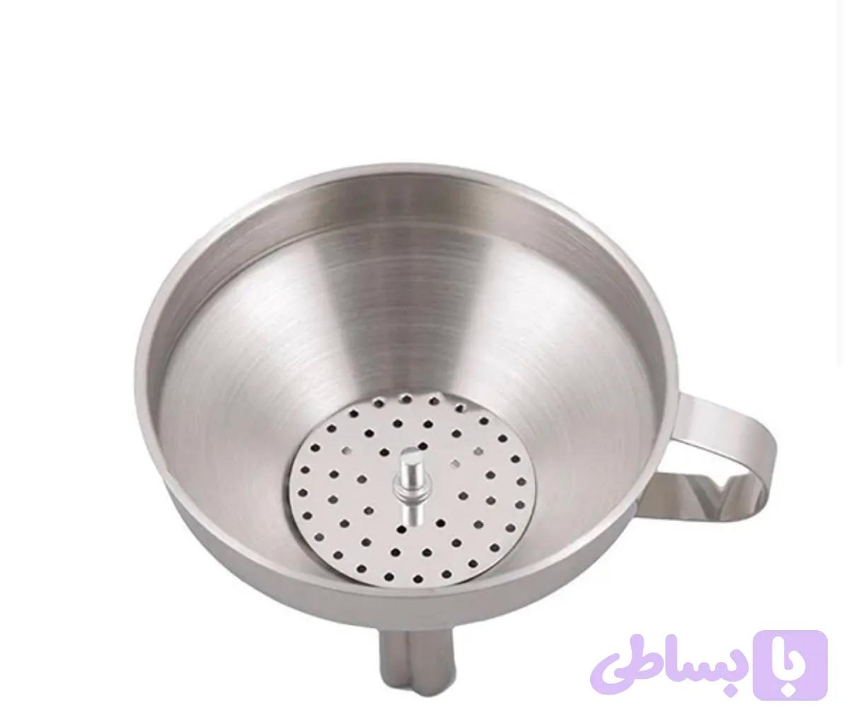 قیف استیل