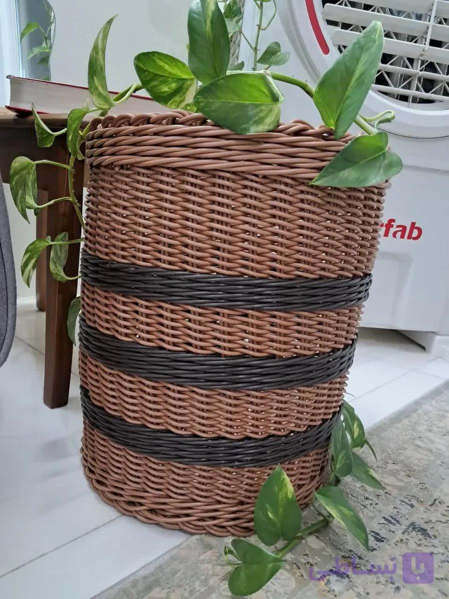 سبد حصیری مخصوص لباس همراه با در