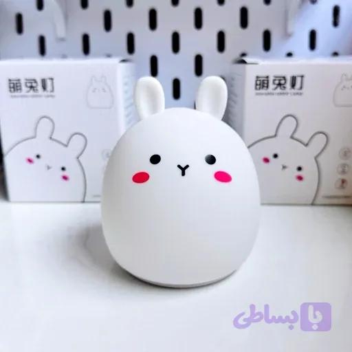 چراغ خواب خرگوش نرمالو اسکویشی جنس سیلیکونی نشکن تعویض رنگ ضربه ای باطری خور مناسب کادو هدیه تولد روز عشق