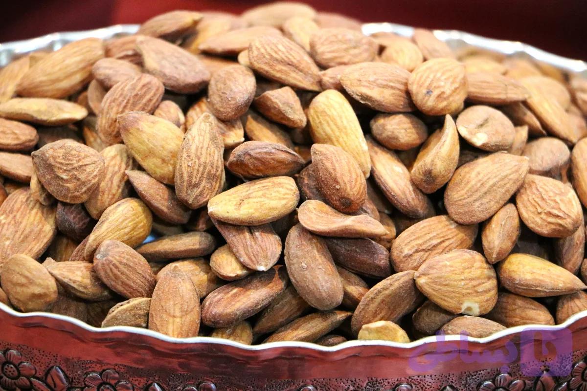 مغز بادام سنگی