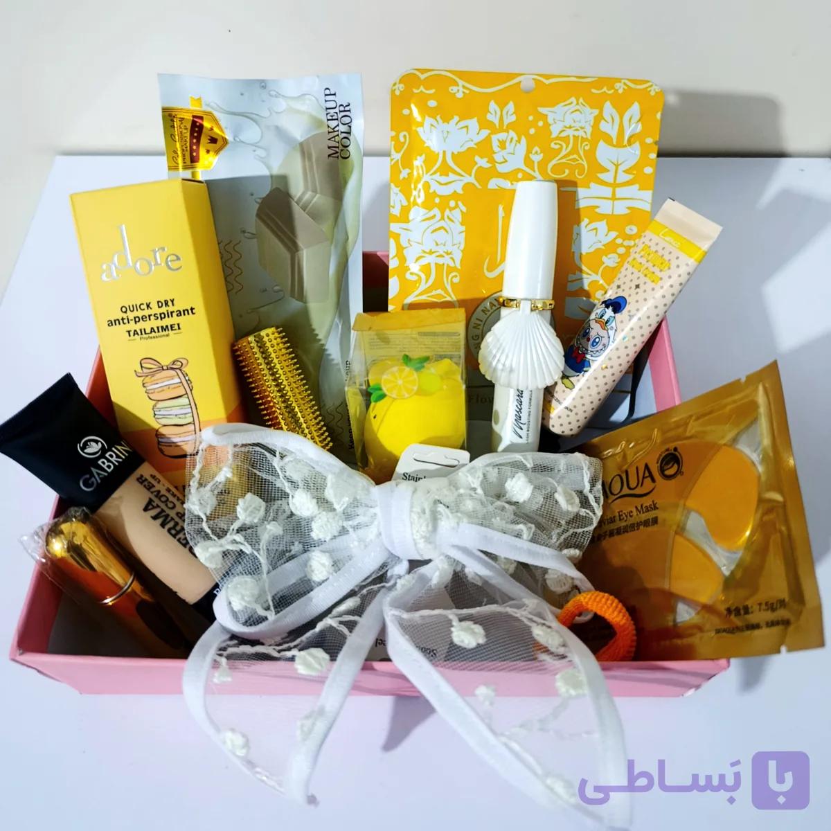 باکس لوازم آرایشی زرد مناسب هدیه