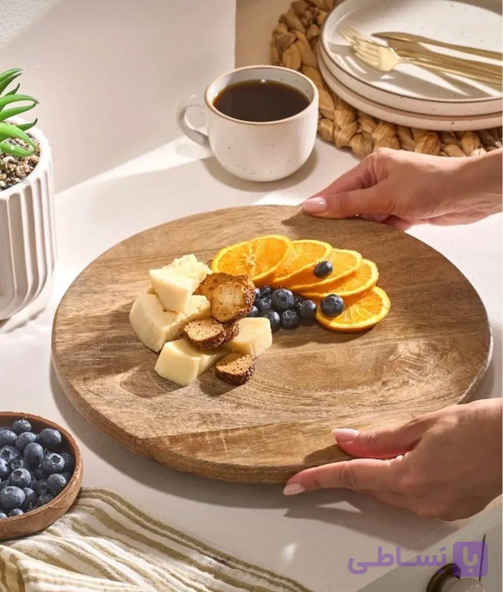 تخته سرو‌گردان کاراجا