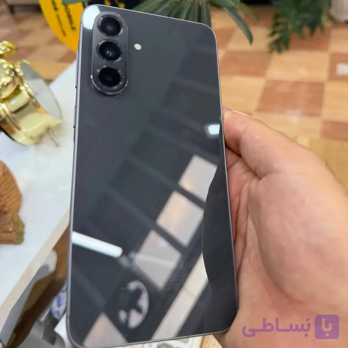 گوشی سامسونگ Galaxy A56 5G ظرفیت ۲۵۶ گیگابایت رم ۸ گیگابایت دو سیم‌کارت – خاکستری، کارکرده — تصویر 1