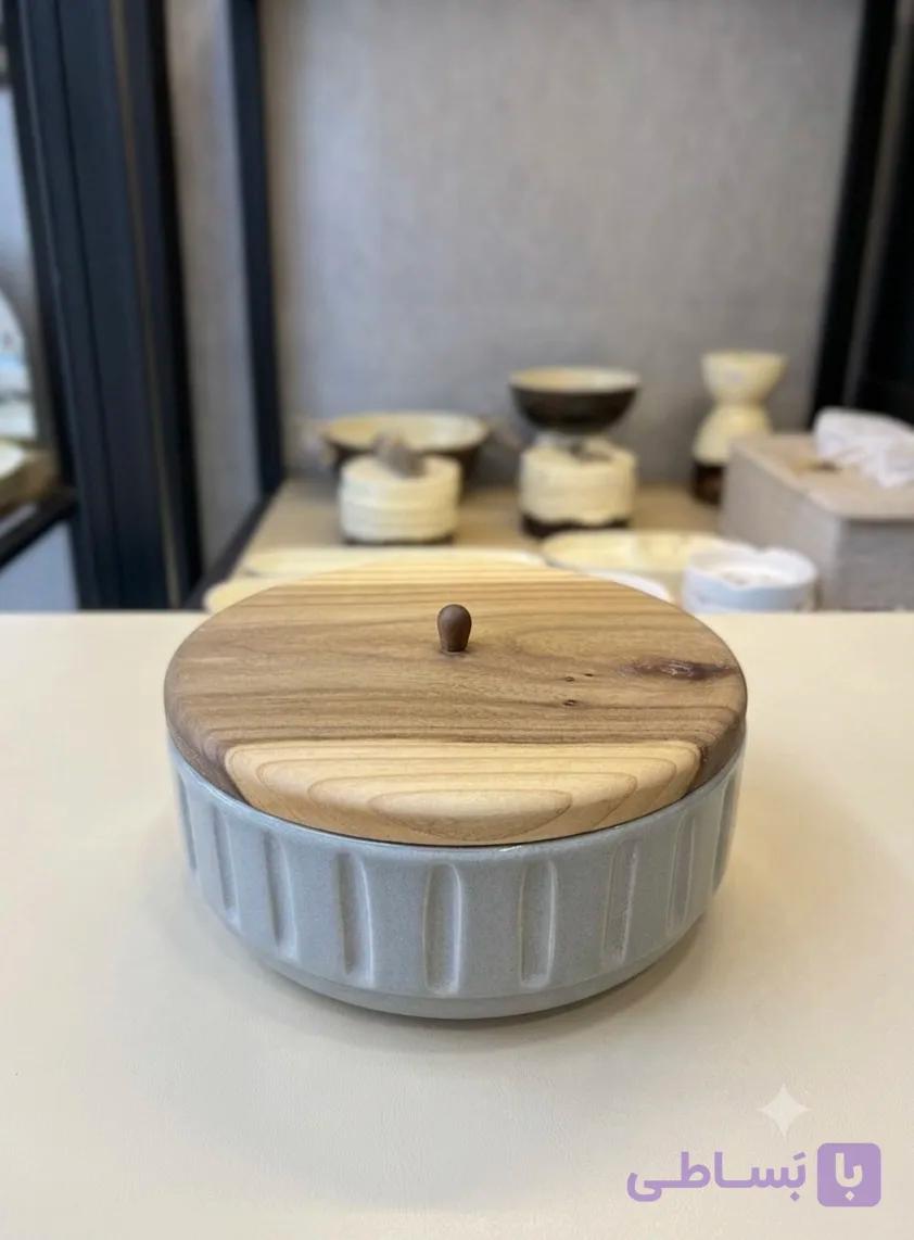 شکلات خوری بزرگ درب چوبی طوسی