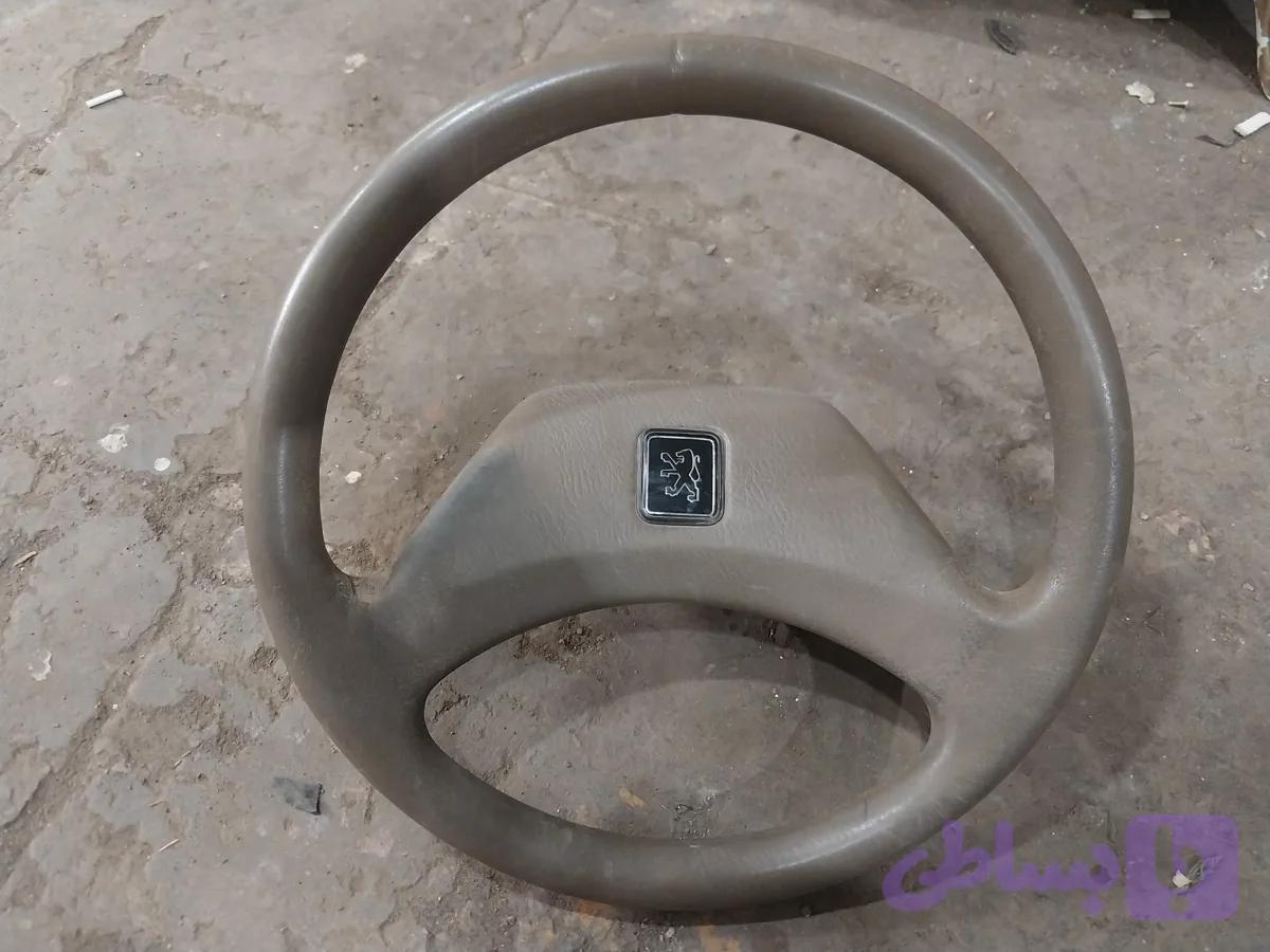 فرمون پیکان پژو رنگ کرم