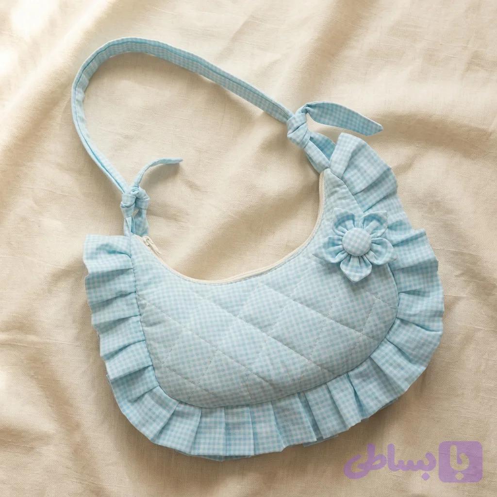 کیف دوشی چهارخانه دورچین‌دار