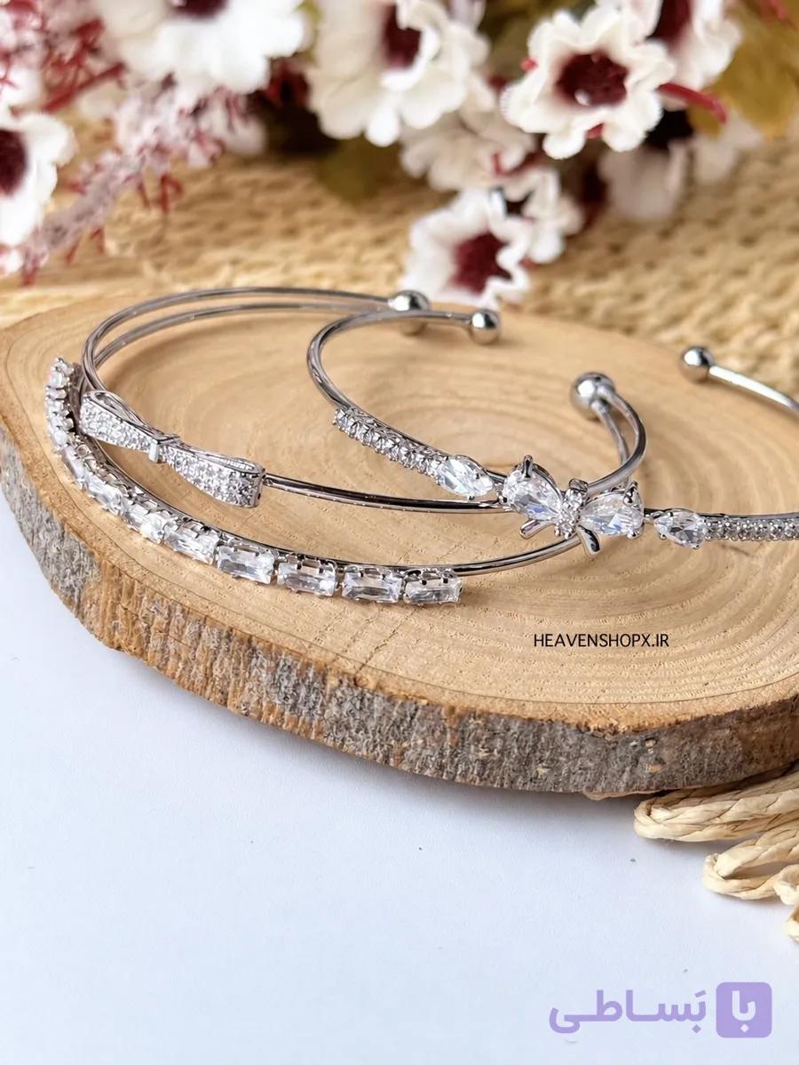 دستبند النگویی زنانه طرح پاپیون و نگین — تصویر 1
