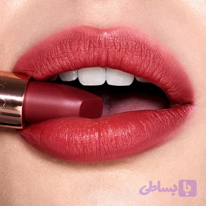 رژلب جامد شارلوت تیلبری والک اف نو شیم