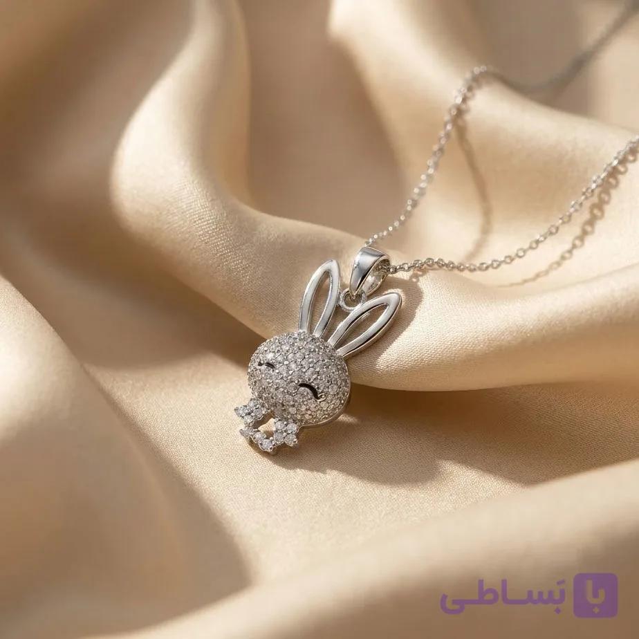 گردنبند طرح خرگوش نقره‌ای پرنگین