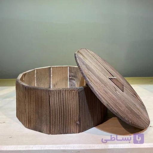 شکلات خوری چوبی درب دار