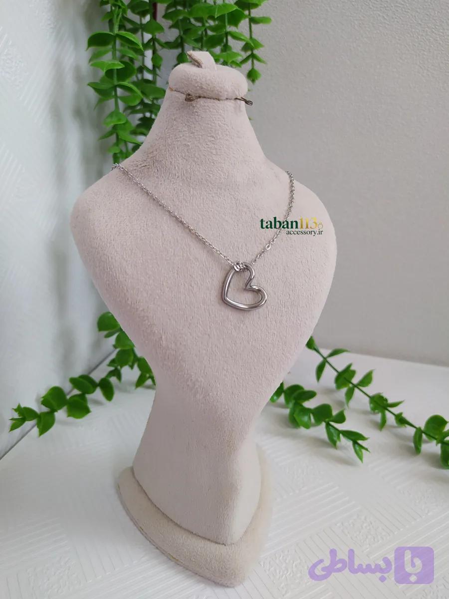 گردنبندقلب دفرمه استیل نقره ای