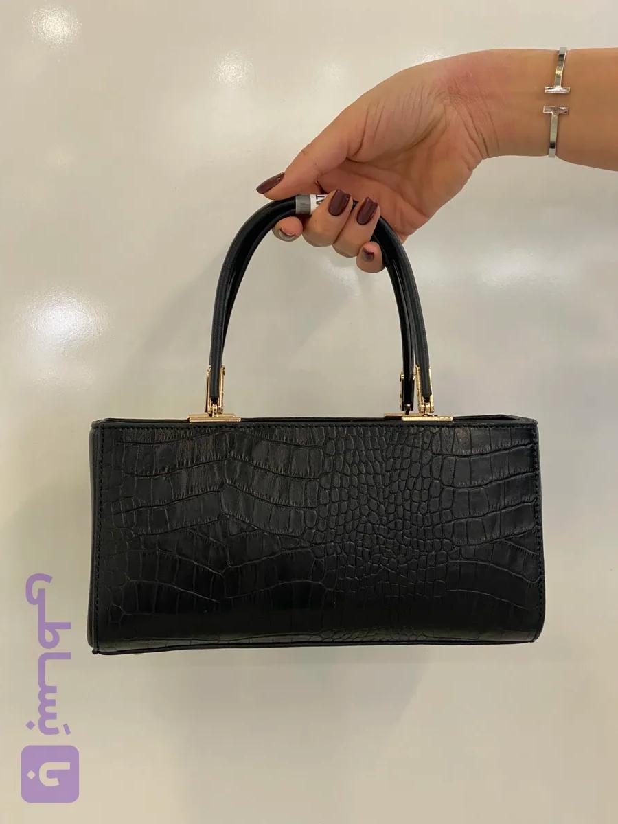 کیف چرم طبیعی زنانه/دستی و بند بلند/رنگ بندی‌خاص