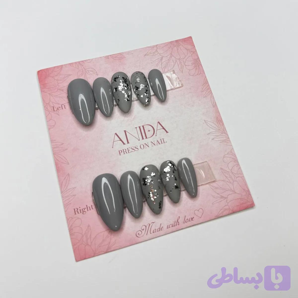 ست ناخن طوسی و ورق نقره